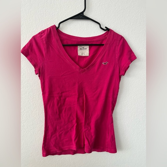 Hollister Tops - Vintage Hot Pink Hollister V-Neck Tee Size S